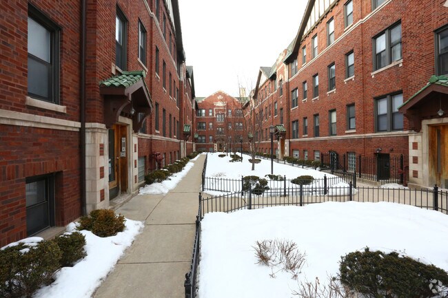 Building Photo - Schubert Square