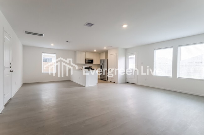 Building Photo - 19747 US-59