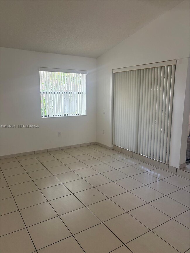 Building Photo - 17919 NW 66th Ct