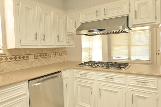 Building Photo - 15327 Alta Mesa Dr