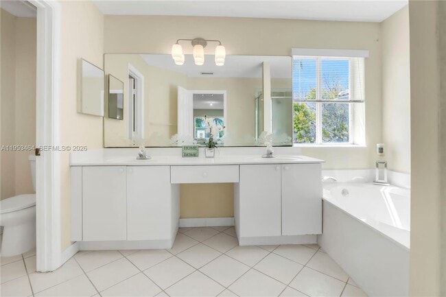 Building Photo - 1042 Bluewood Terrace