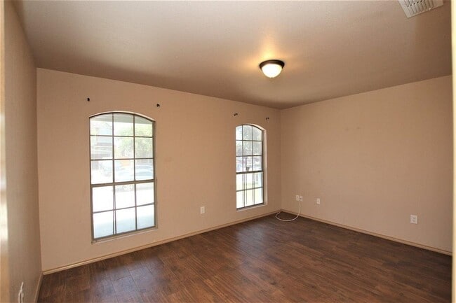 Building Photo - 6006 Catedral Loop
