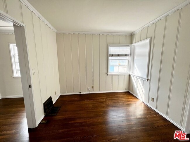 Building Photo - 5039 Inadale Ave