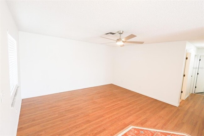 Building Photo - 918 Grape Ave