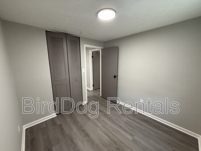 Building Photo - 2952 Olivette Rd