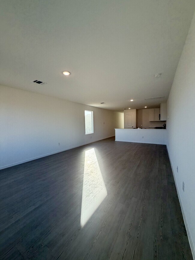 Building Photo - 14536 Azzurro Stone