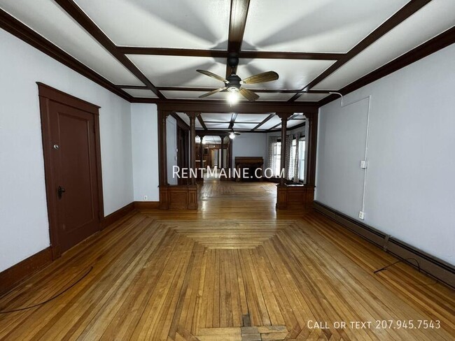 Building Photo - 6 Summer St