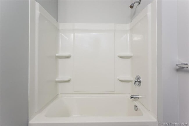 Building Photo - 49 Taylor Ave