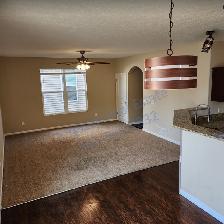 Building Photo - 5828 Trail Creek Dr