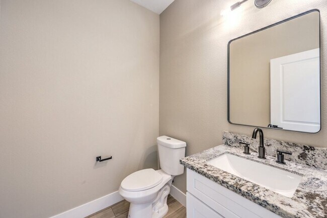 Building Photo - Strip View - Custom Home - Immediate Move In - Horse Property