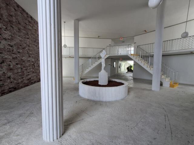 Building Photo - 6507 Winfield Blvd