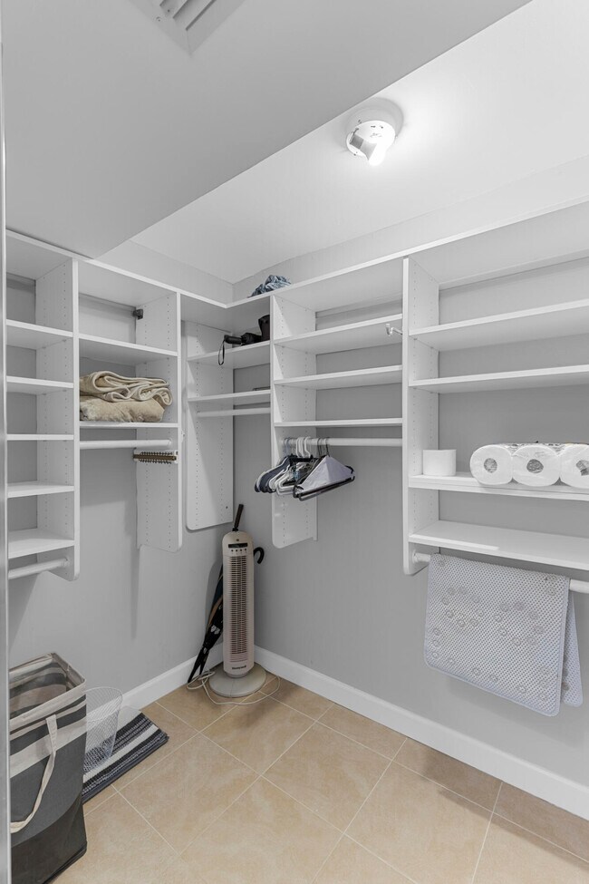 Building Photo - 3951 N Ocean Blvd