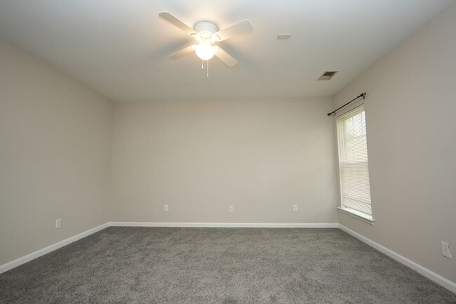 Building Photo - 8065 Stoneham Ct