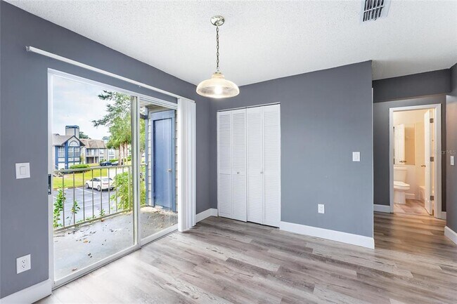 Building Photo - 943 Bakewell Ct