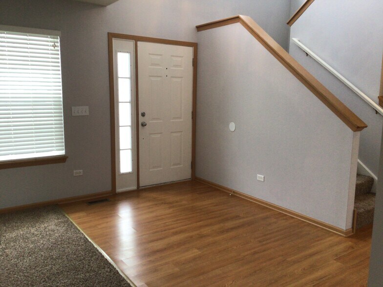 Building Photo - 39234 N Ogden Ln