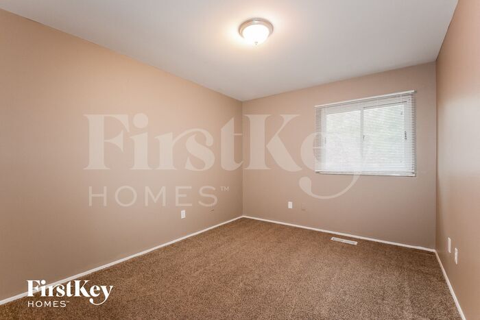 Building Photo - 844 Townhouse Ln