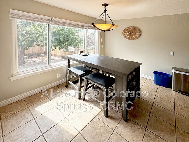 Building Photo - 2970 Haystack Dr