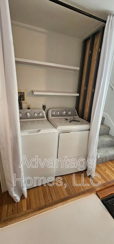 Building Photo - 4523 Wyoming St