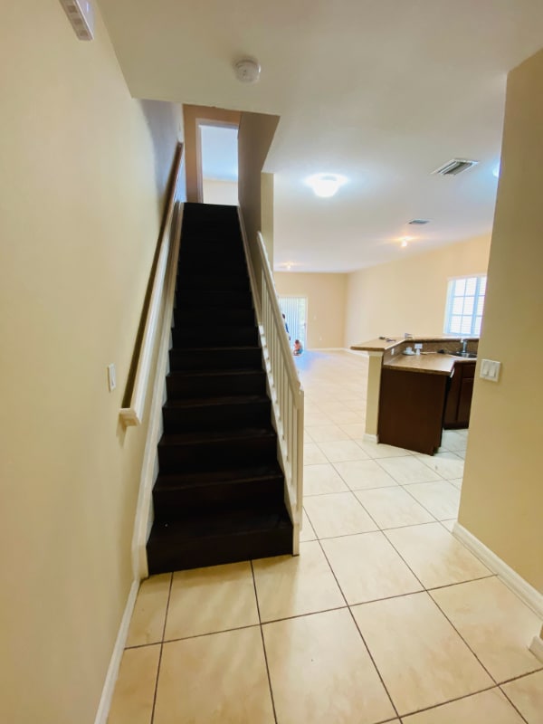 Building Photo - 3538 NW 29th Ct