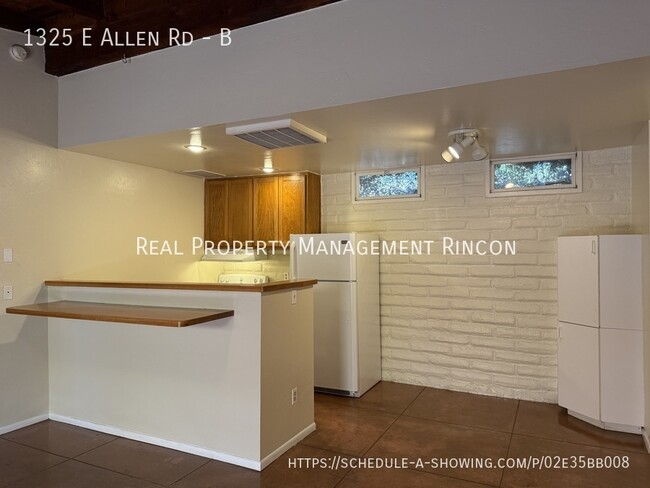 Building Photo - 1325 E Allen Rd