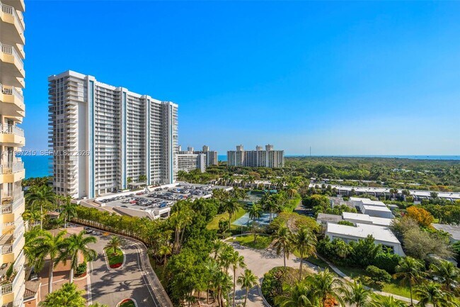 Building Photo - 789 Crandon Blvd