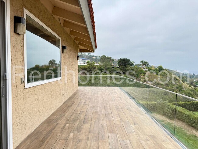 Building Photo - 7648 Caminito Coromandel