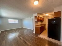 Building Photo - Spacious 2 Bed 1.5 Bath Condo in Hamden South