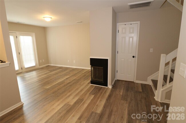 Building Photo - 5878 Prescott Ct