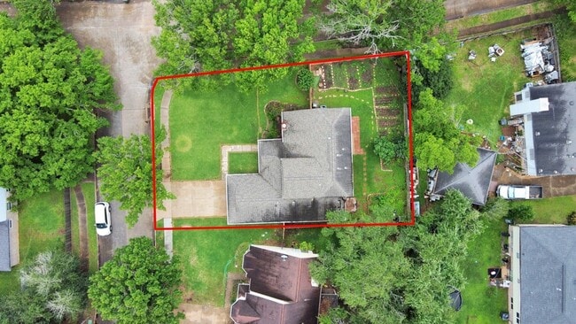 Building Photo - 3834 Carya Cir