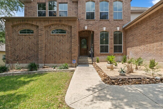 Building Photo - Stunning Home with Pool Now Available in t...