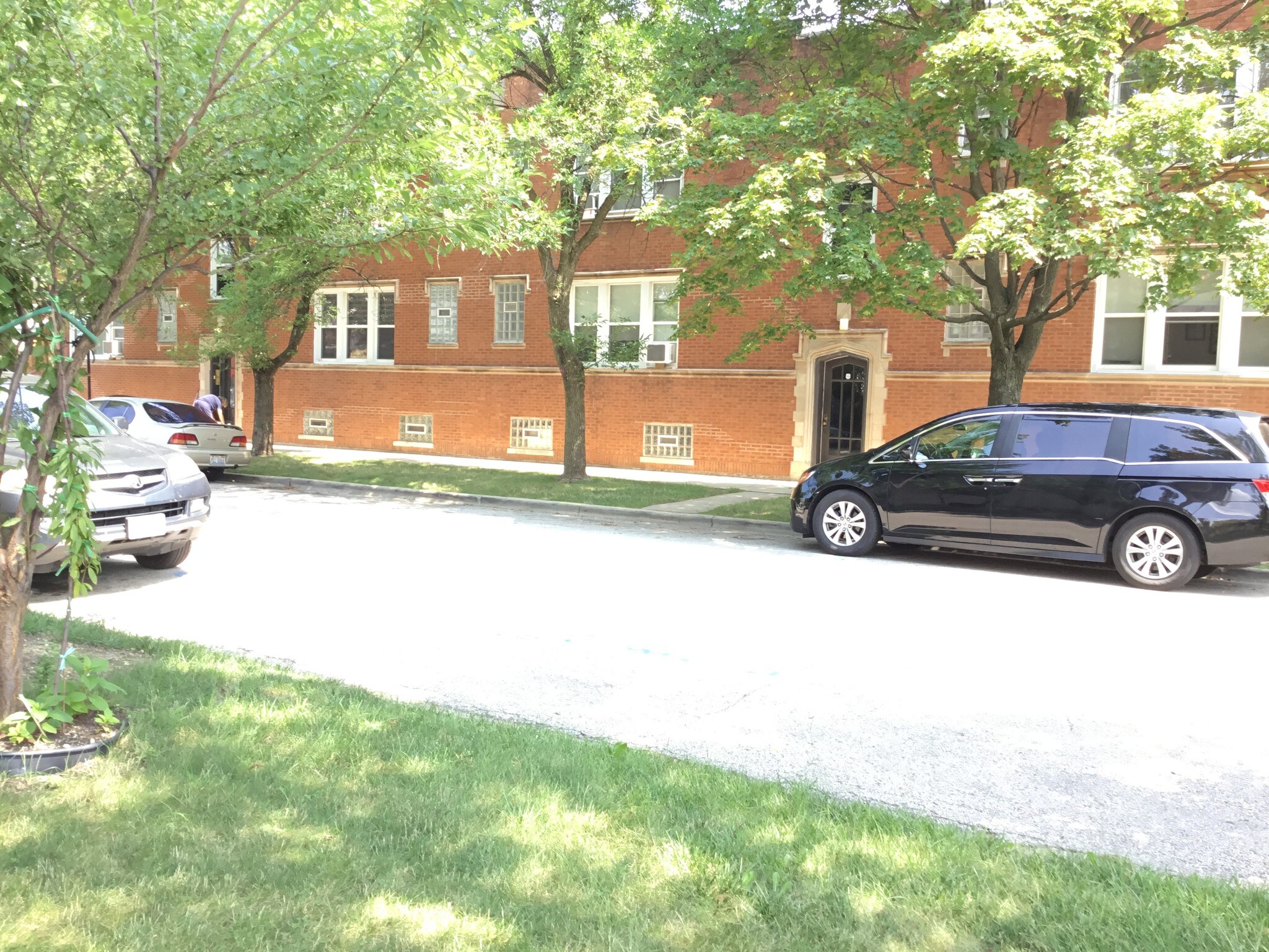 Easy Parking - 5201 N Latrobe Ave