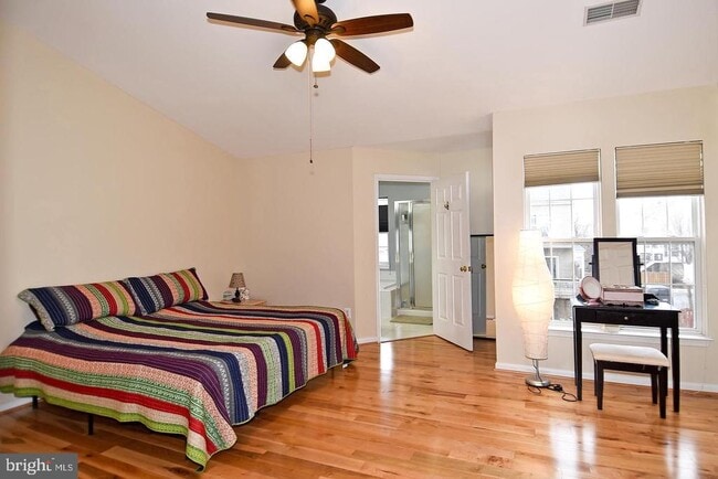 Building Photo - 25445 Carberry Dr