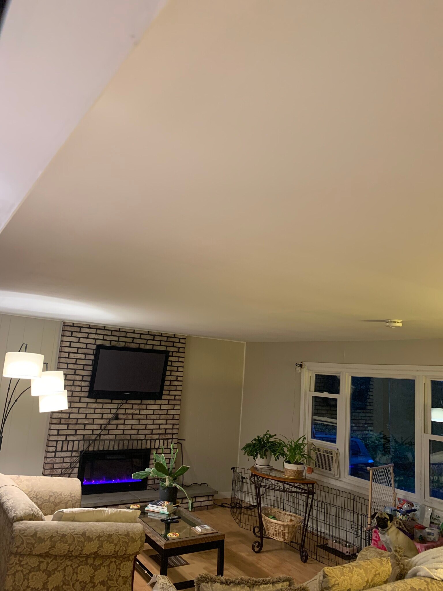 Building Photo - 467 Troy Rd