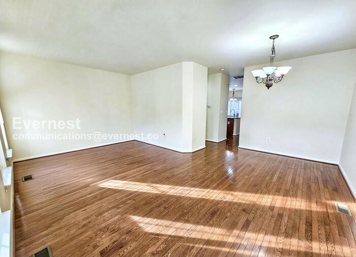 Building Photo - 115 Executive Cir