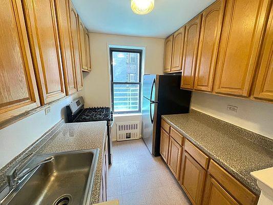 Building Photo - 2 bedroom in Bronx NY 10465