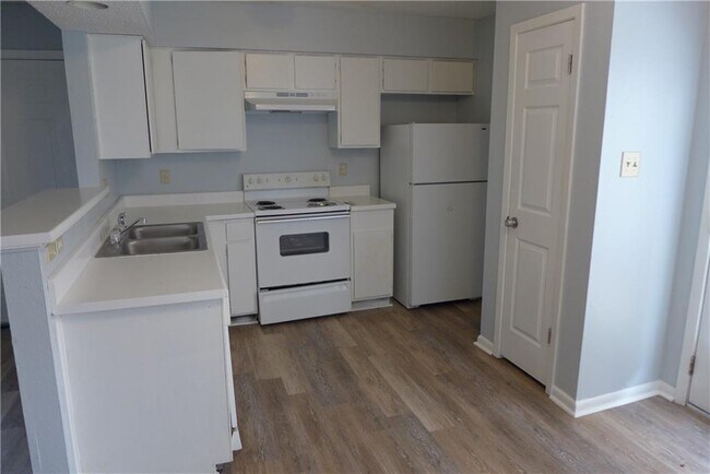 Building Photo - 1605 Onion Creek Village Dr