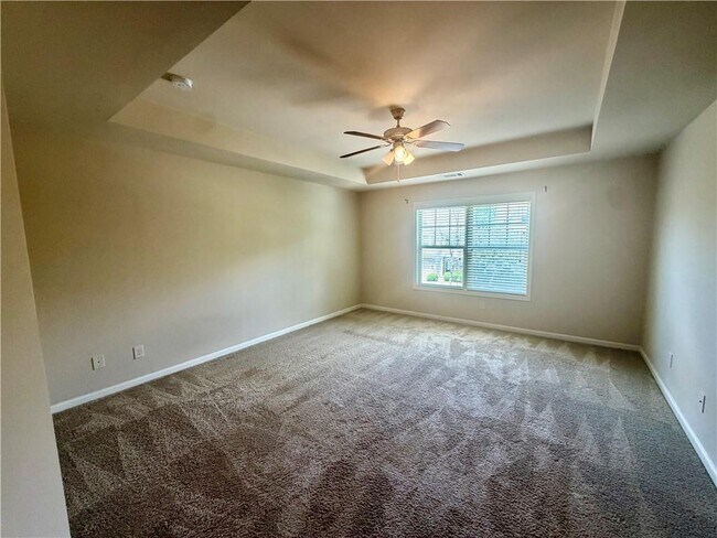 Building Photo - 4615 Woodbine Way