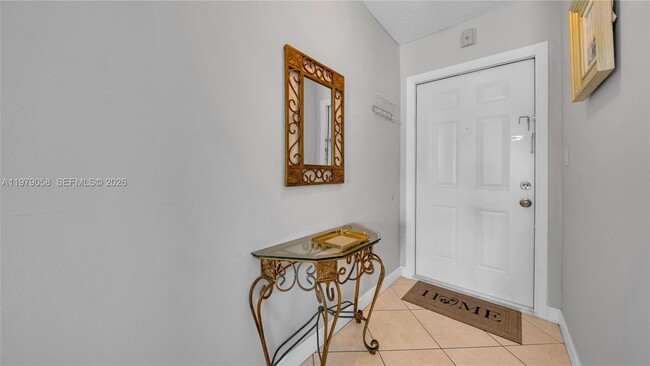 Building Photo - 415 NE 2nd St