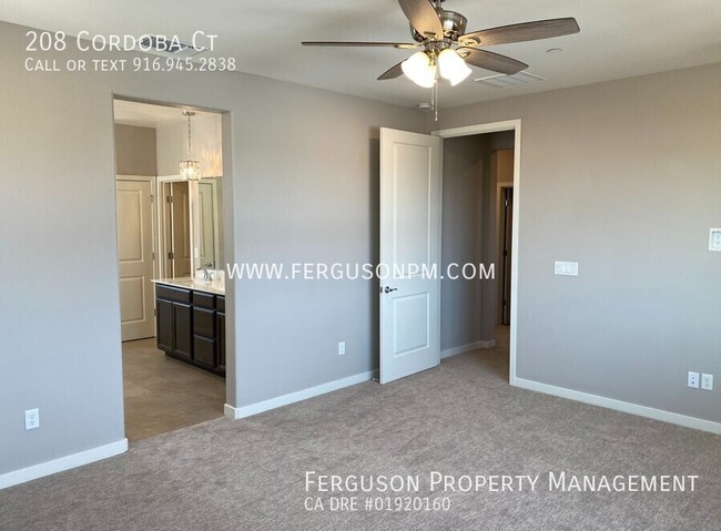 Building Photo - 208 Cordoba Ct