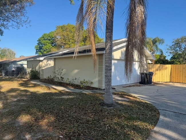 Building Photo - Spacious Open-Concept Home with Bonus Patio & Fenced Yard