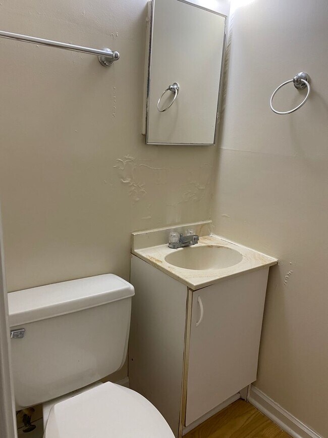 Building Photo - SCH1116