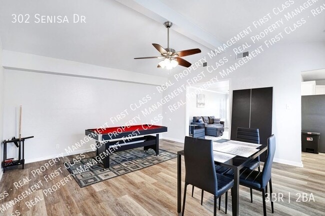 Building Photo - 302 Senisa Dr