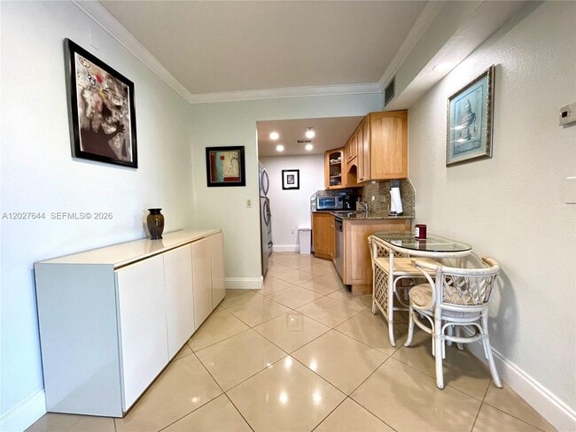 Building Photo - 20505 E Country Club Dr