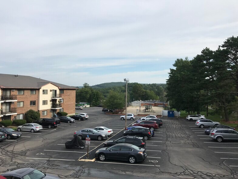 Building Photo - 134 Mammoth Rd