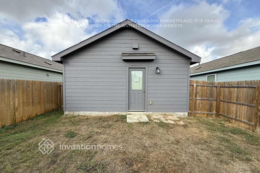 Building Photo - 8314 Piedra Medina