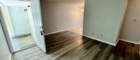 Building Photo - 2114 Hollyhill Rd