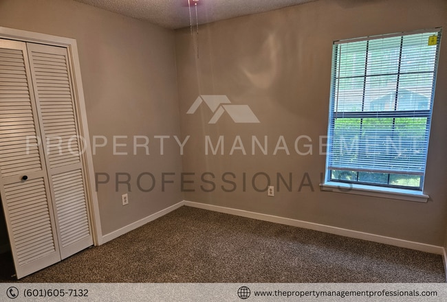 Building Photo - Relaxing and ready for you located in the ...