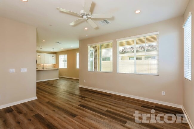 Building Photo - 28178 Dwight Dr