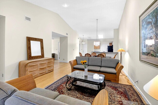 Building Photo - 10938 Roebelini Palm Ct
