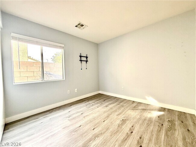 Building Photo - 3340 Strawberry Roan Rd